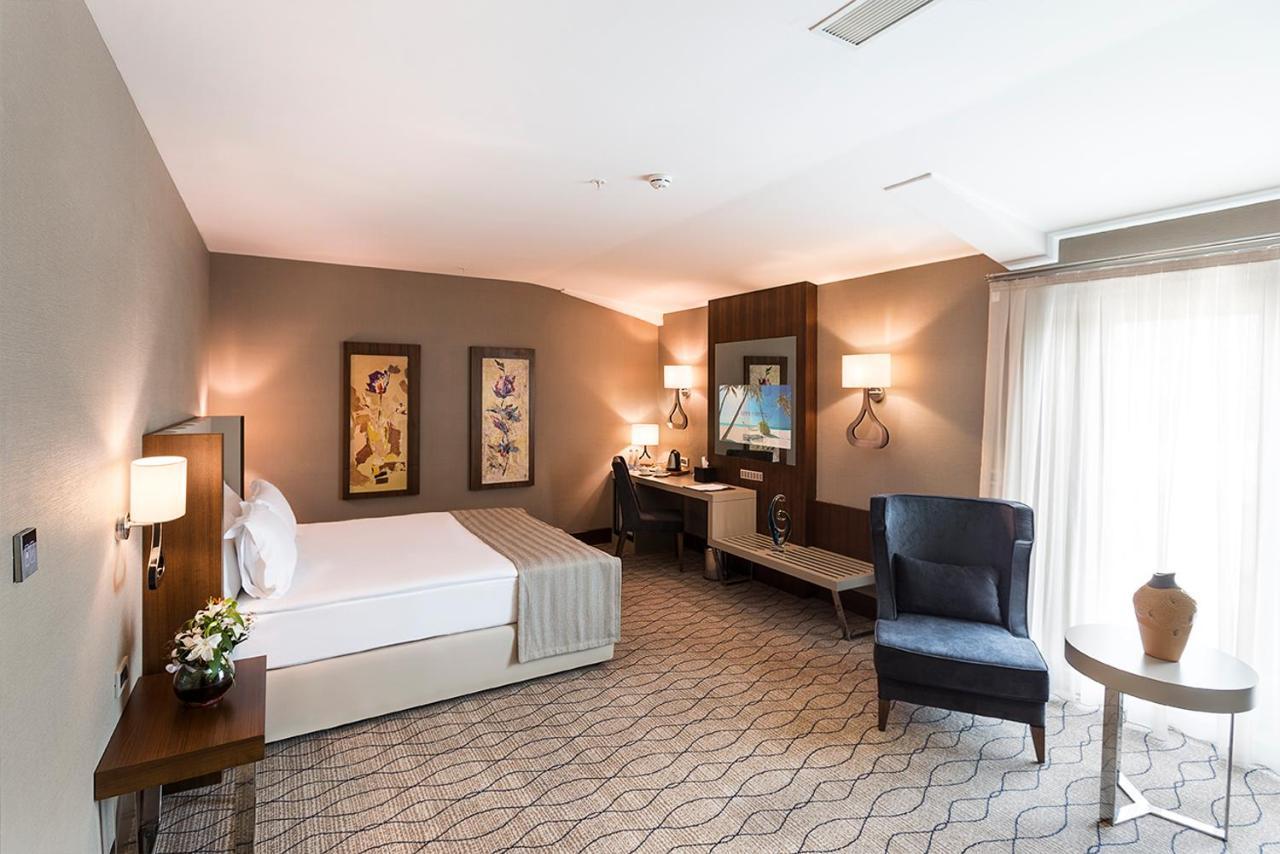 Ramada By Wyndham Sakarya Hotel Eksteriør billede