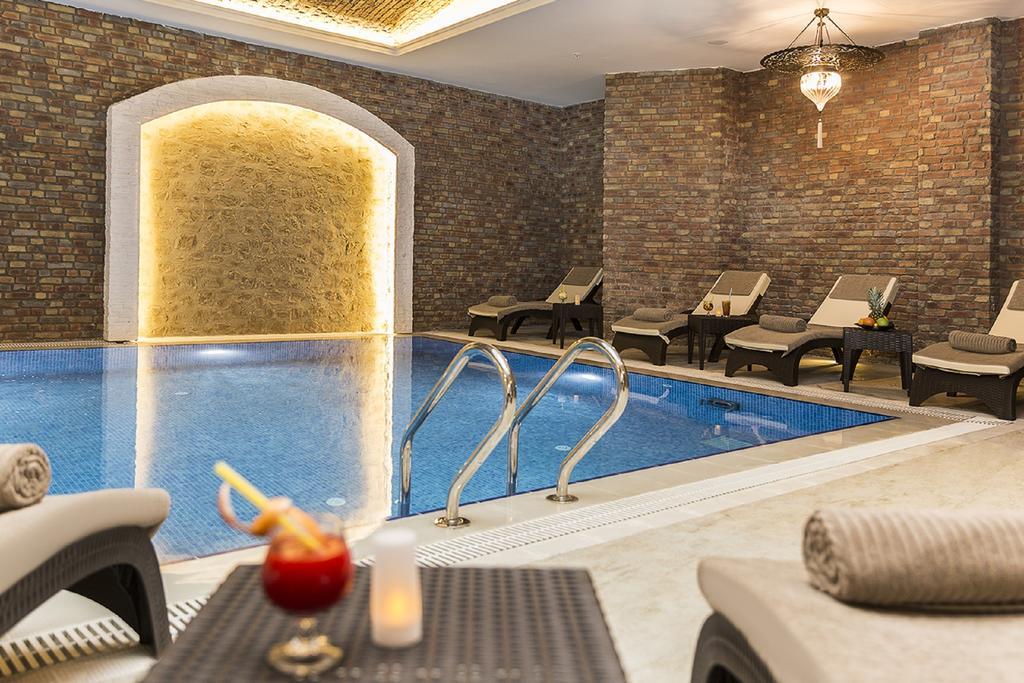 Ramada By Wyndham Sakarya Hotel Eksteriør billede
